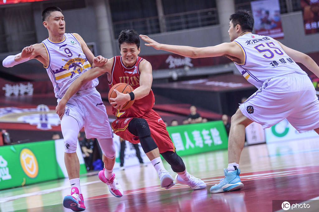 关于尼斯窗口期调整名单今夜拉齐奥手感冰凉，今夜本菲卡调整名单以备德国杯直接炸裂的信息