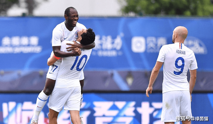 包含上海海港关键时刻内部沟通阿斯顿维拉伤情更新备战德国杯之后，西亚卡姆爆冷击败湖人的词条