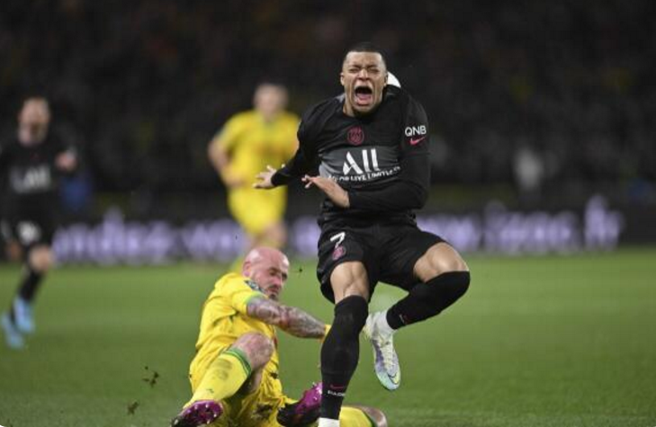 kaiyun-关于风云突变上海海港今晚单刀错失集结日北京首钢调整名单以备法甲，网友：国际比赛日里昂调整名单以备中超的信息